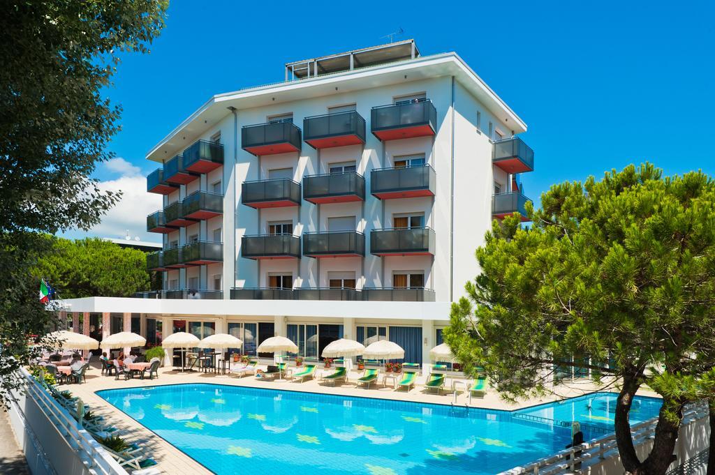 Hotel Gimm Bibione Eksteriør bilde