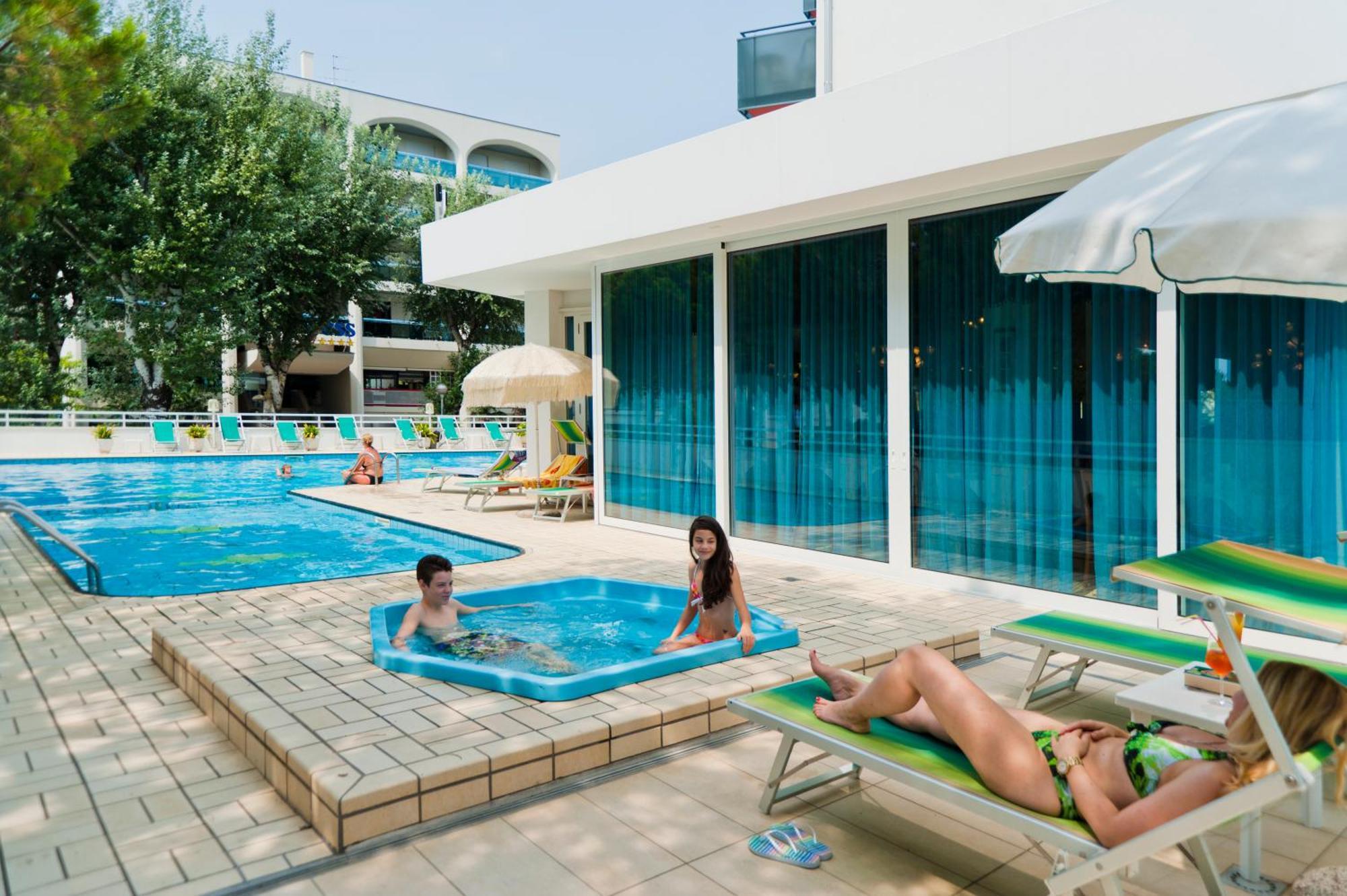 Hotel Gimm Bibione Eksteriør bilde
